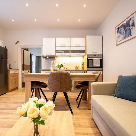 Zora Lak Apartment Шопрон Екстериор снимка