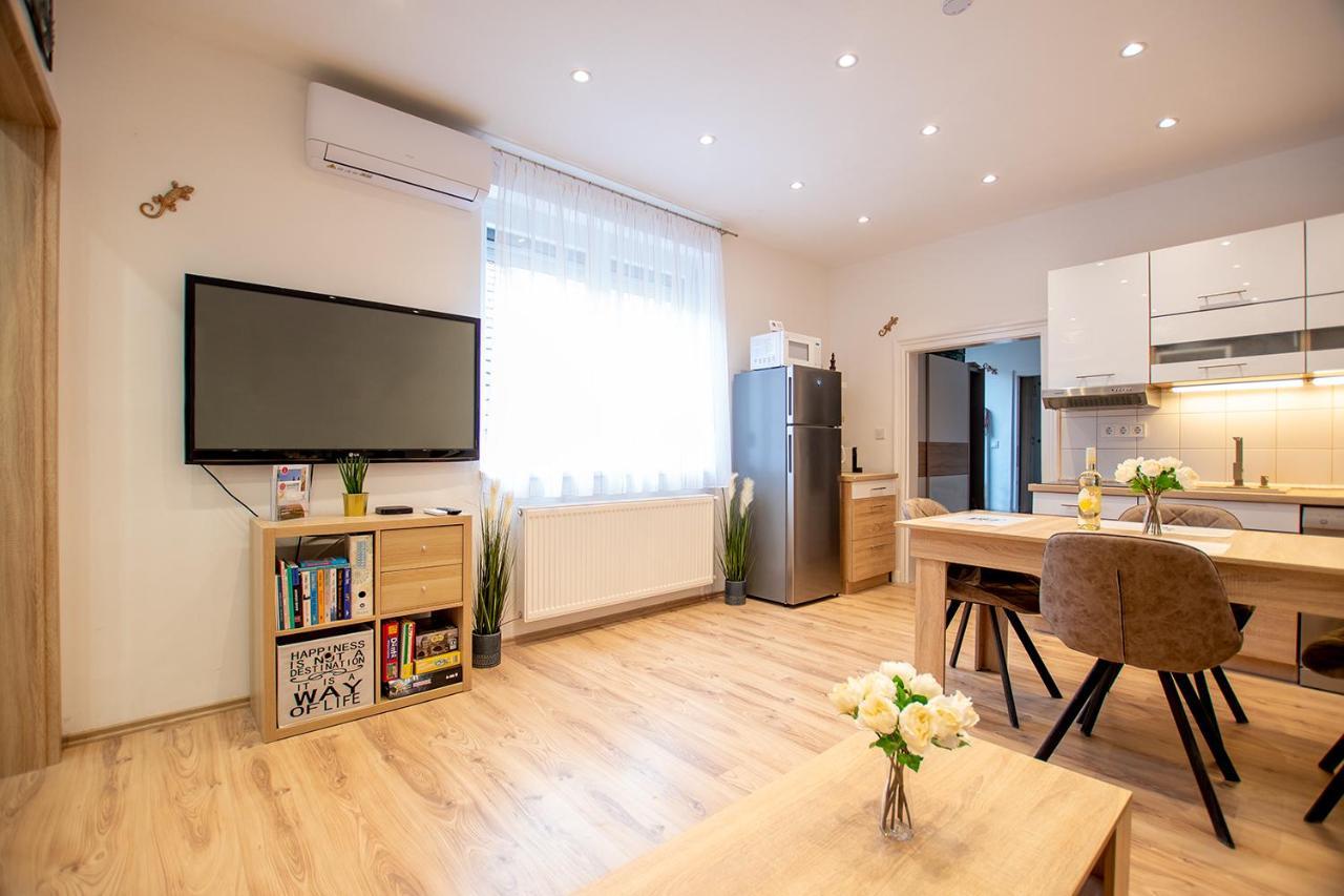 Zora Lak Apartment Шопрон Екстериор снимка